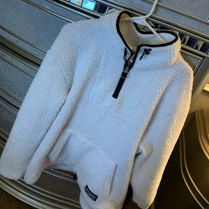 White vs pullover